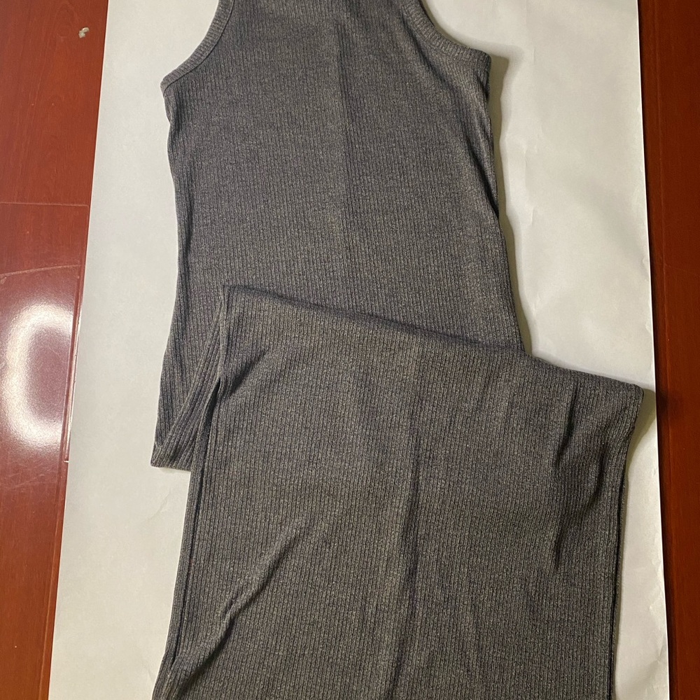 Haltered Ribbed Maxi Dress - Picture 4 of 5